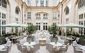 Hotel De Crillon ปารีส Exterior photo